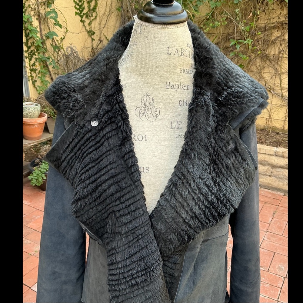 Growbeans by Karen Groner 35” Long Midnight Navy Blue Rabbit Fox Shearling Sz M - Picture 2 of 15